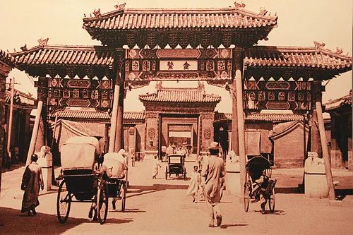 花马吊嘴什么意思_花马吊嘴的含义