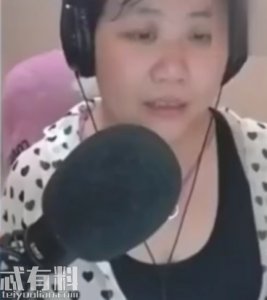 老肩巨滑什么意思_老肩巨滑的含义