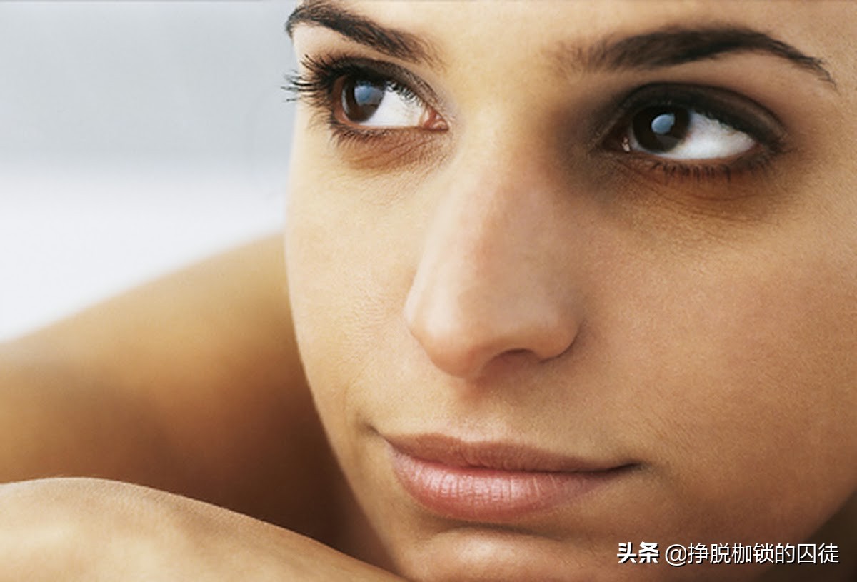 黑眼圈是怎样形成的_黑眼圈的形成的