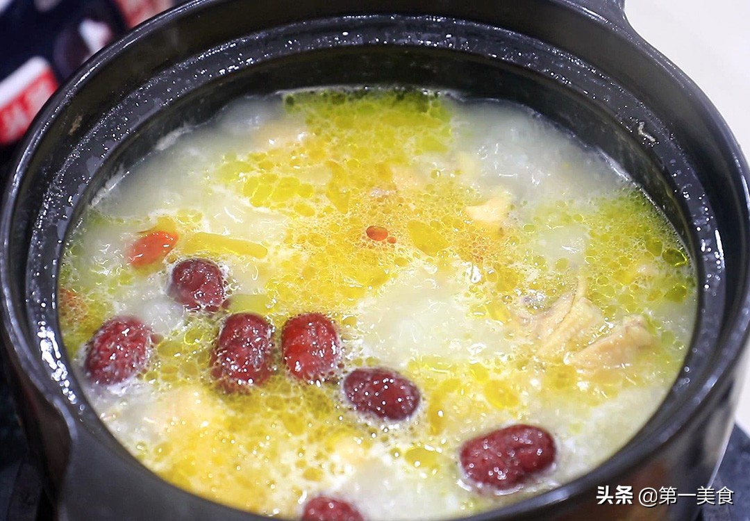 鸡汤怎么炖好喝又营养_炖鸡汤的营养做法