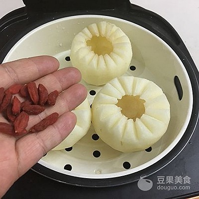 冰糖蒸梨怎么做_冰糖蒸梨的正确做法