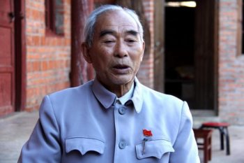 杨善洲是谁_杨善洲个人简历