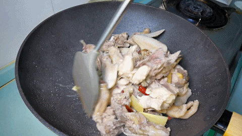 红烧鸡块怎么烧好吃_红烧鸡块的正确做法
