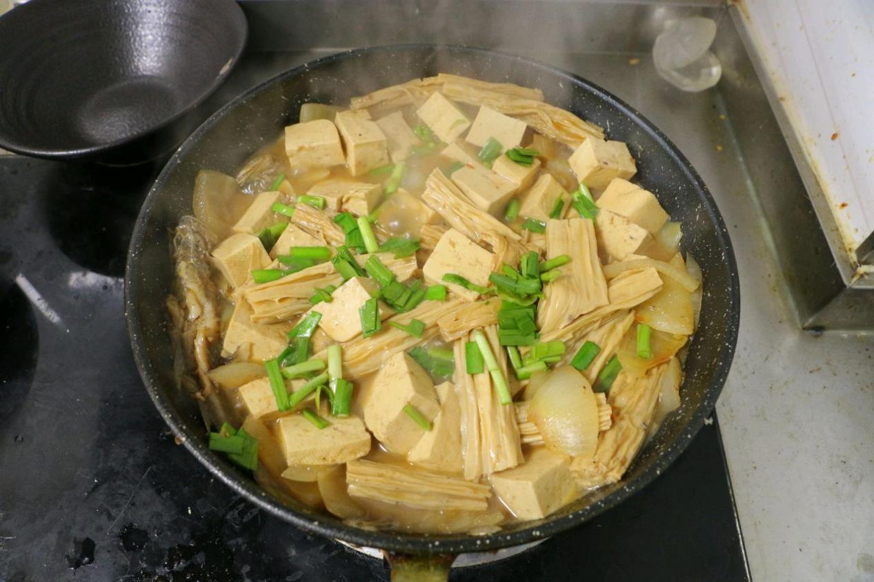 小黄鱼炖豆腐怎么做_小黄鱼炖豆腐正宗做法