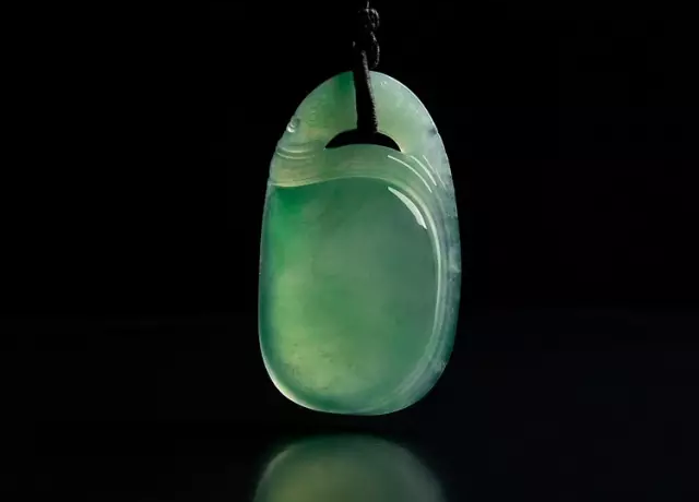 如何自己鉴别玉_玉的鉴别方法