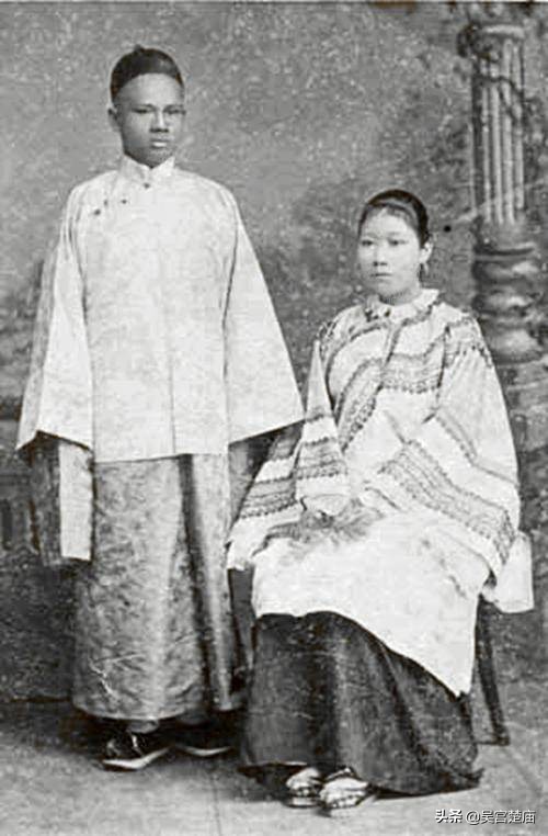 宋庆龄三姐妹分别叫什么名字_宋庆龄三姐妹简介