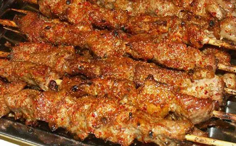 羊肉串怎么腌制_羊肉串的腌制方法