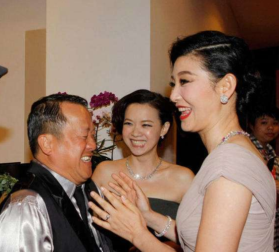 曾宝仪是谁_曾宝仪个人资料