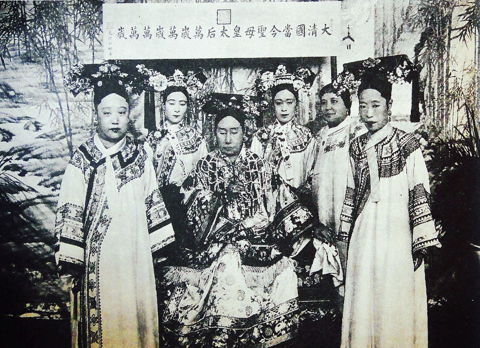 隆裕是谁_隆裕太后的生平经历