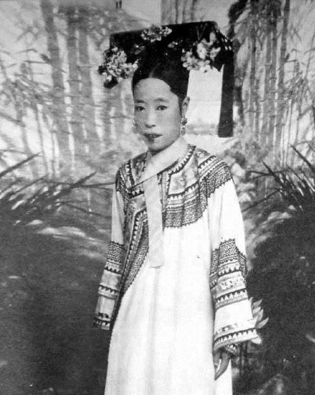 隆裕是谁_隆裕太后的生平经历