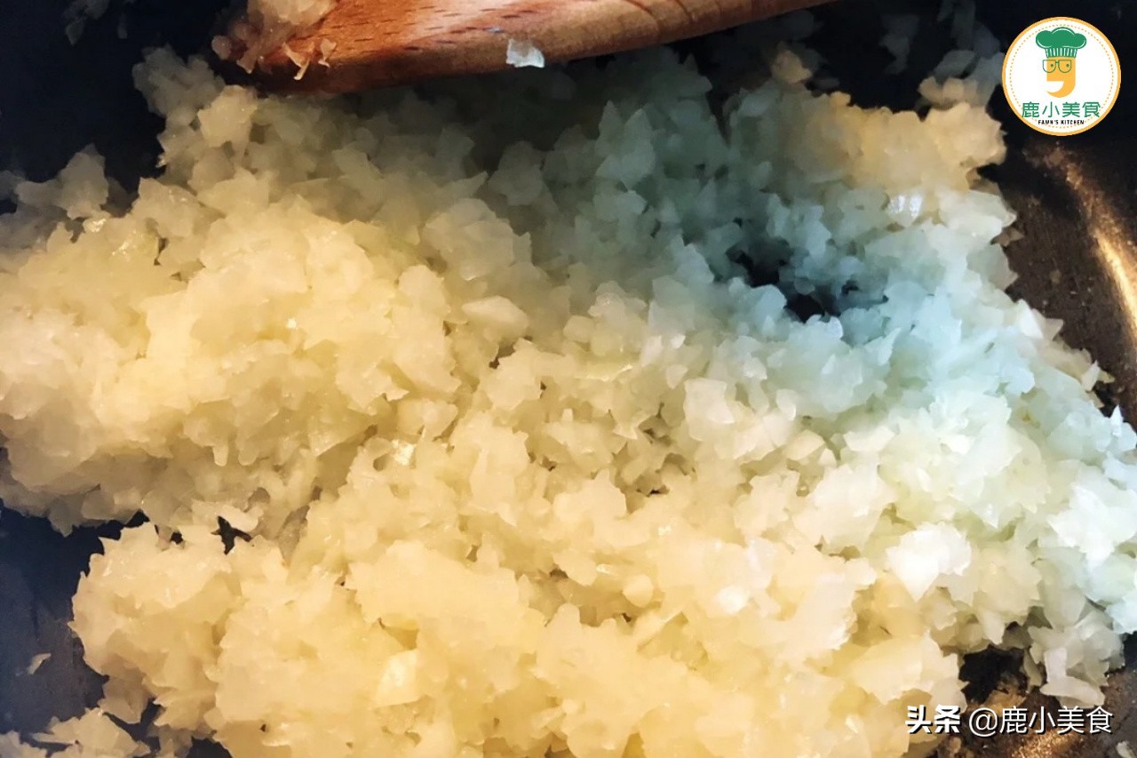 汉堡包怎么制作_肯德基汉堡包的做法