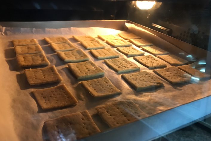 如何做苏打饼干_做苏打饼干的小窍门