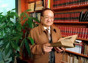 金庸简介_金庸简介及个人资料