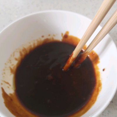 炸酱面怎么做_炸酱面的家常做法
