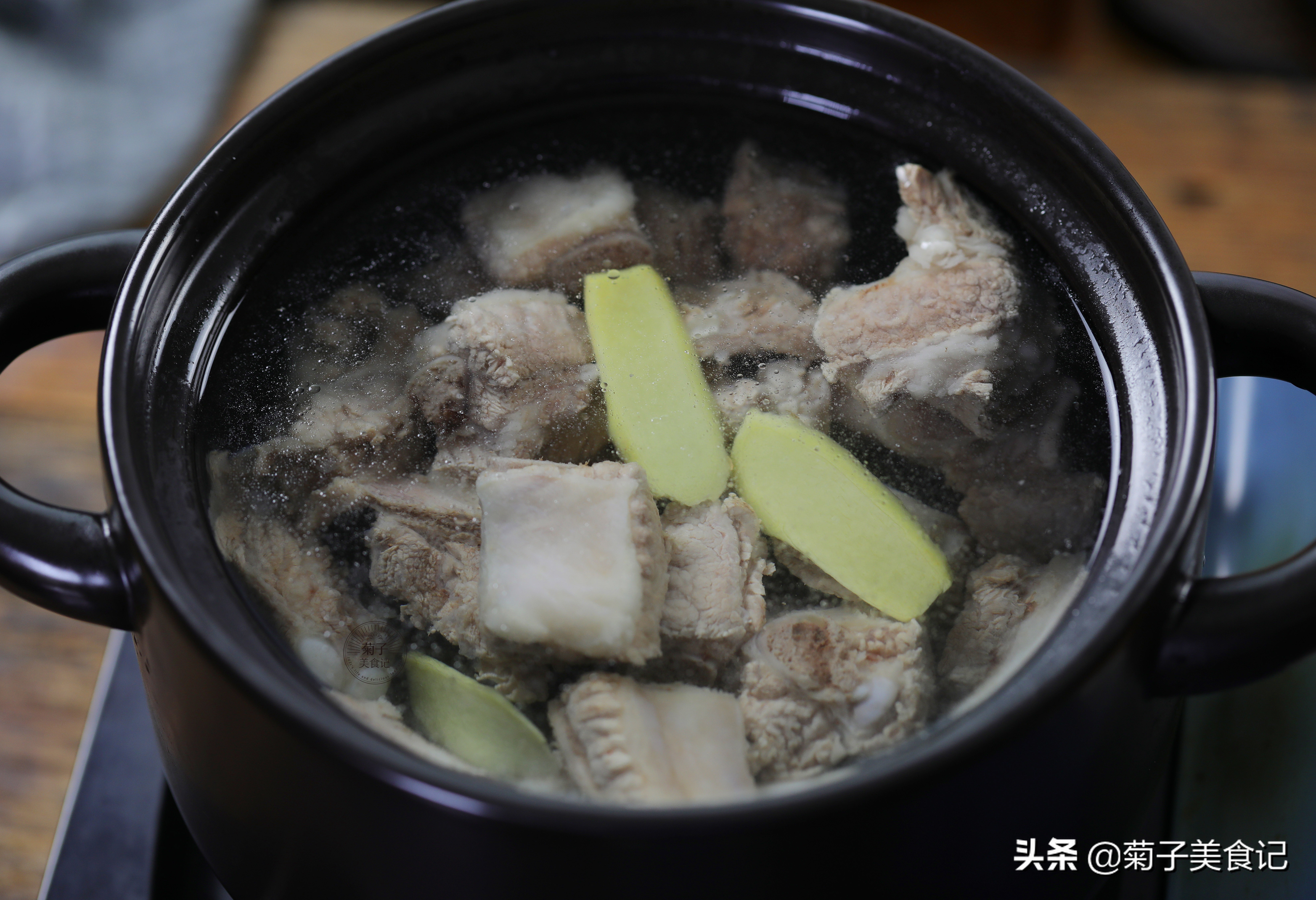 木瓜炖排骨怎么做_木瓜炖排骨的教程
