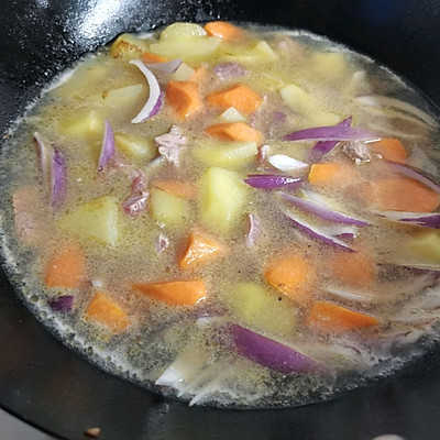咖喱牛肉饭怎么做_咖喱牛肉饭的做法