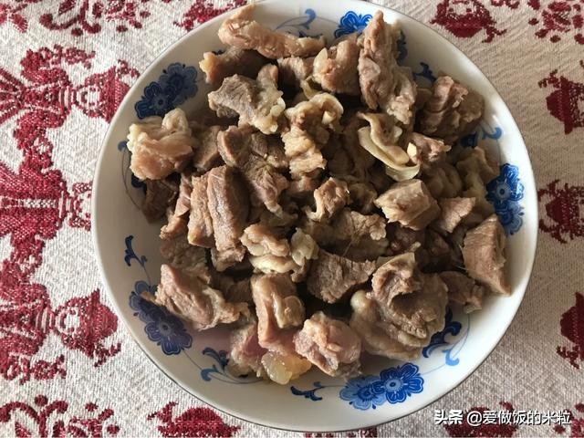 清炖牛肉的做法_清炖牛肉的正宗做法