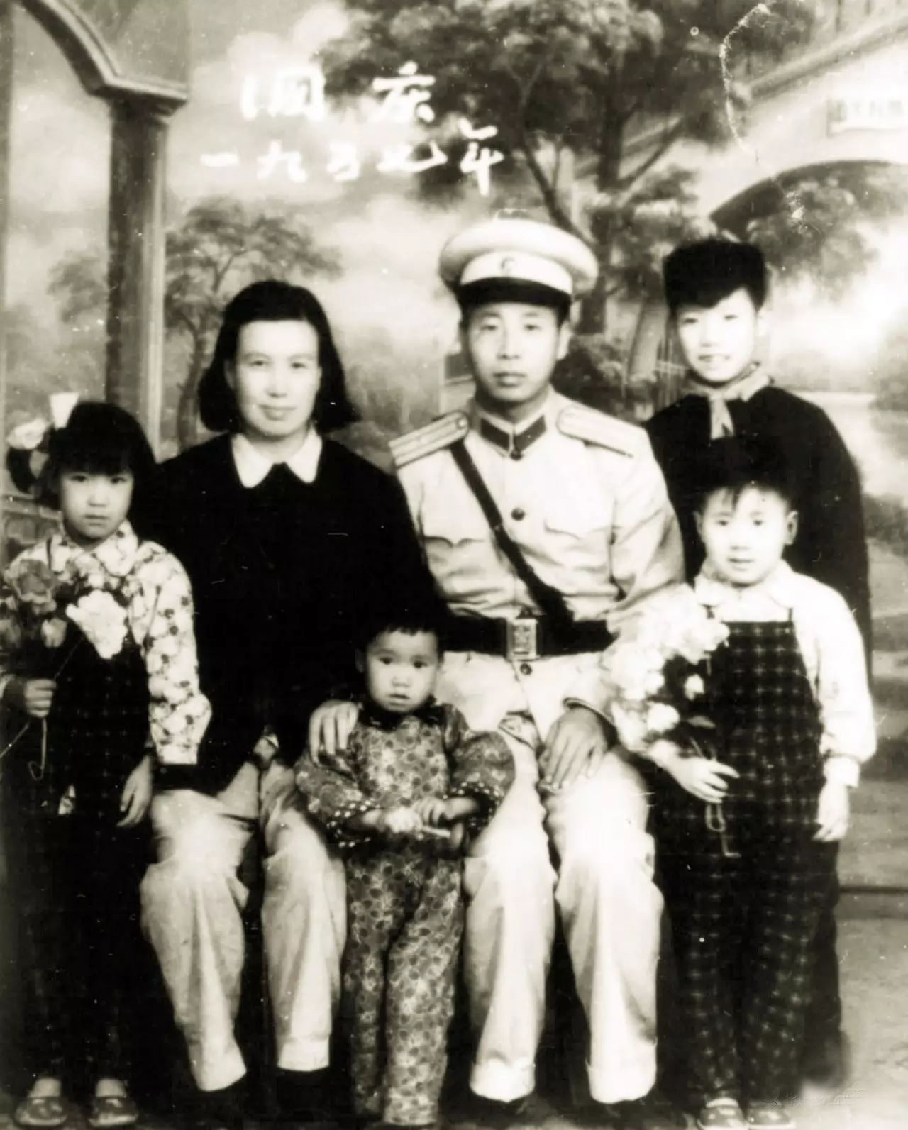 二月河是谁_二月河生平简介