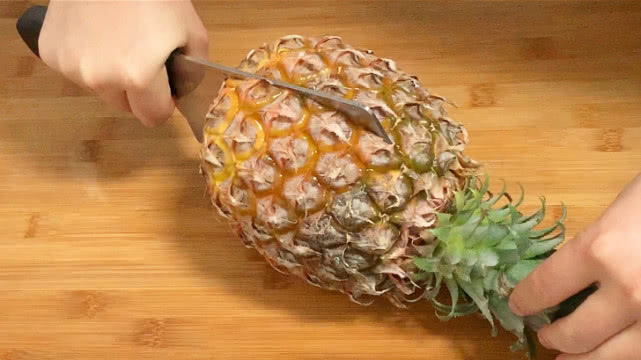 菠萝怎么切_菠萝的切法与技巧