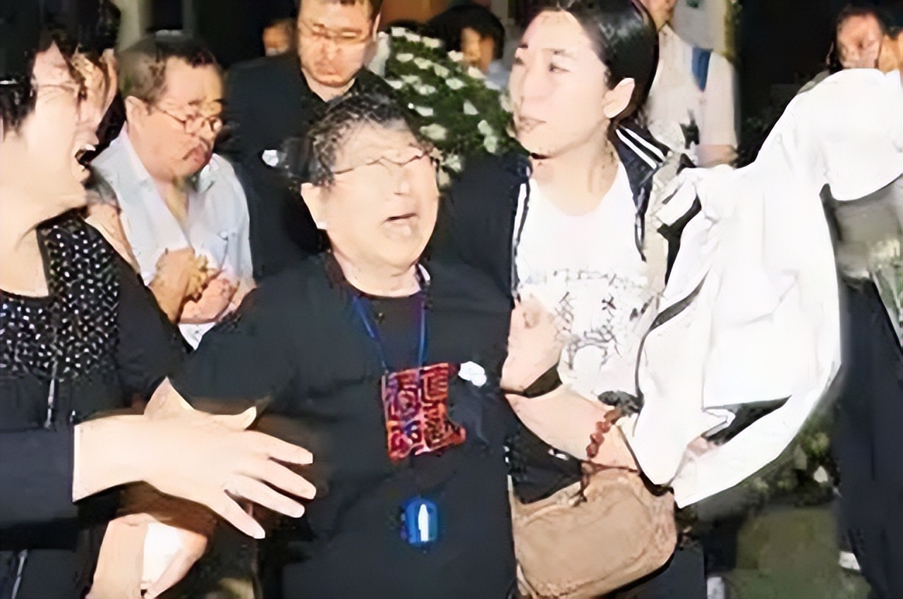 陈晓旭怎么死的_陈晓旭的生平经历