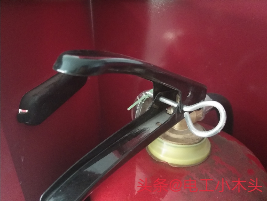 干粉灭火器怎么检查_干粉灭火器的检查方法及步骤