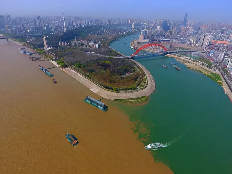 泾渭分明什么意思_泾渭分明的含义和来历
