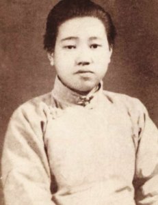 缪伯英是谁_缪伯英生平简介