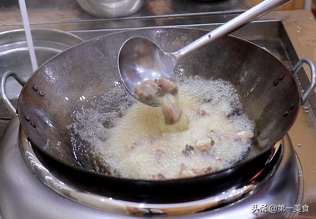 糖醋排骨怎么烧_糖醋排骨的做法教程