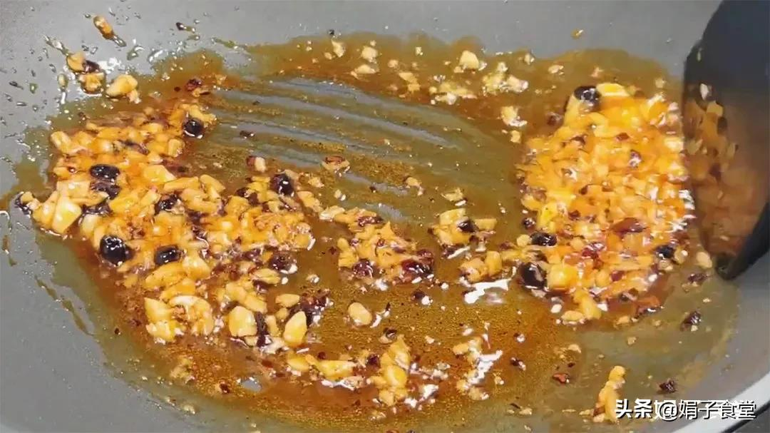 虎皮青椒怎么做_虎皮青椒的做法教程
