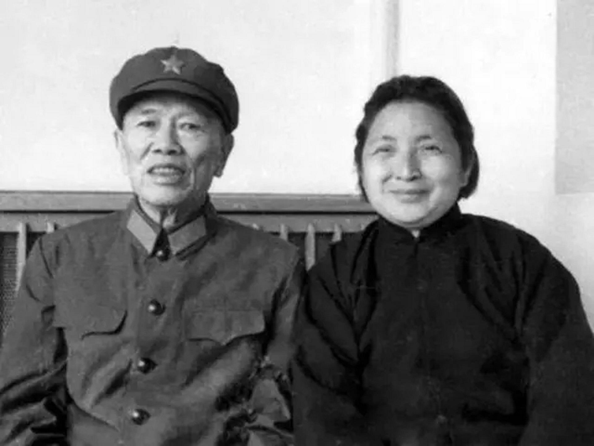 邓华是谁_邓华将军简介