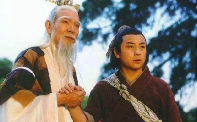 灭绝为何三掌劈不死张无忌_灭绝劈不死张无忌的原因