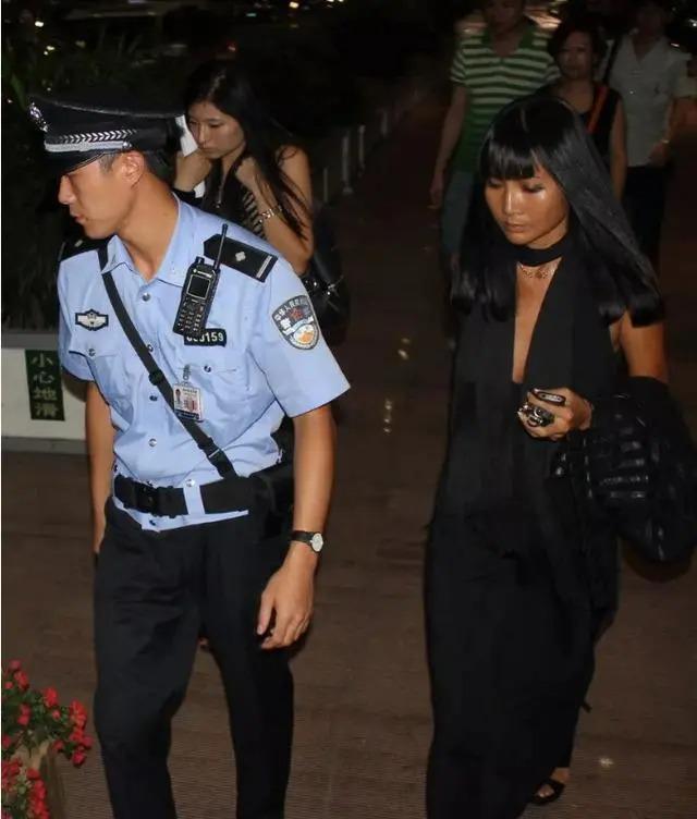 张咪是谁_张咪个人资料简介