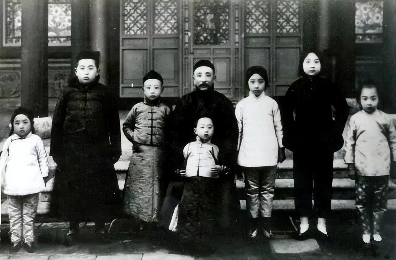 张作霖死后5位姨太怎么样了_张作霖5位姨太的最后结局