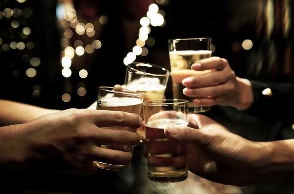 白酒越辣酒精度数越高吗_专业人士告诉你答案