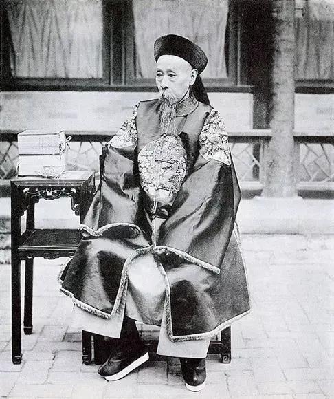 铁帽子王是什么_铁帽子王是什么职位