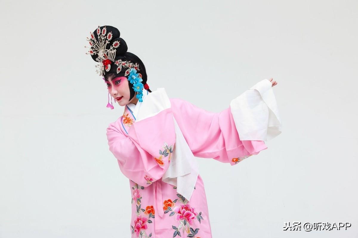 京剧中花旦是指什么_京剧中花旦简介