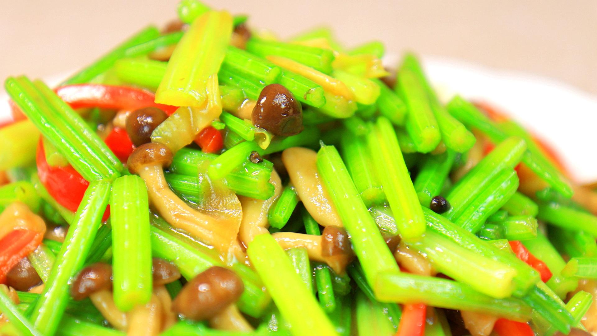 芹菜怎么吃_芹菜的5种做法