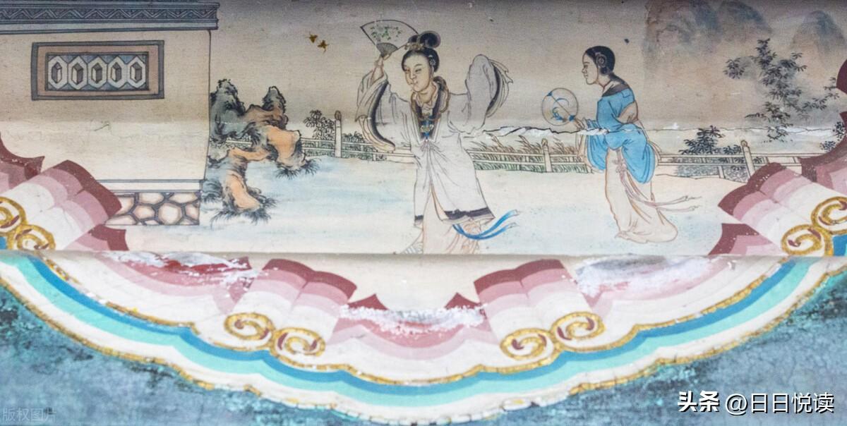红楼梦中谁是第一美女_红楼梦的第一美女简介