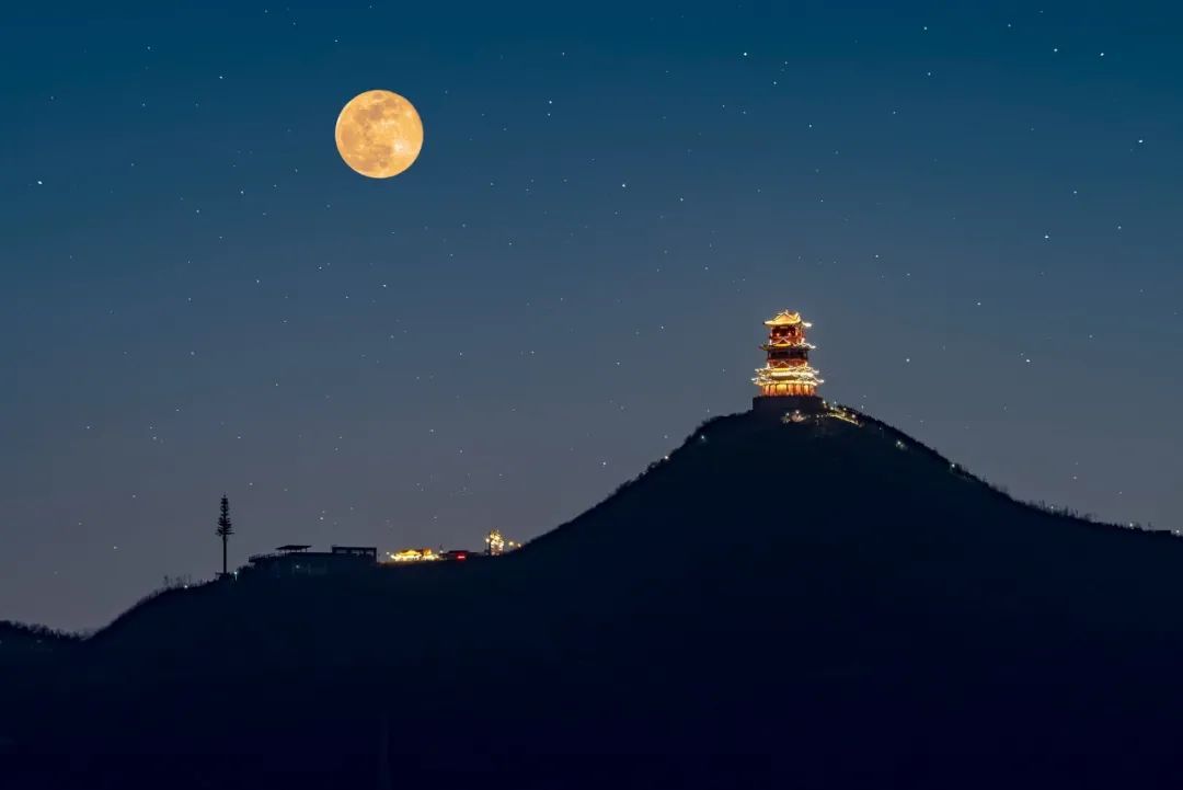 咏月的诗句有哪些_咏月的诗句大全