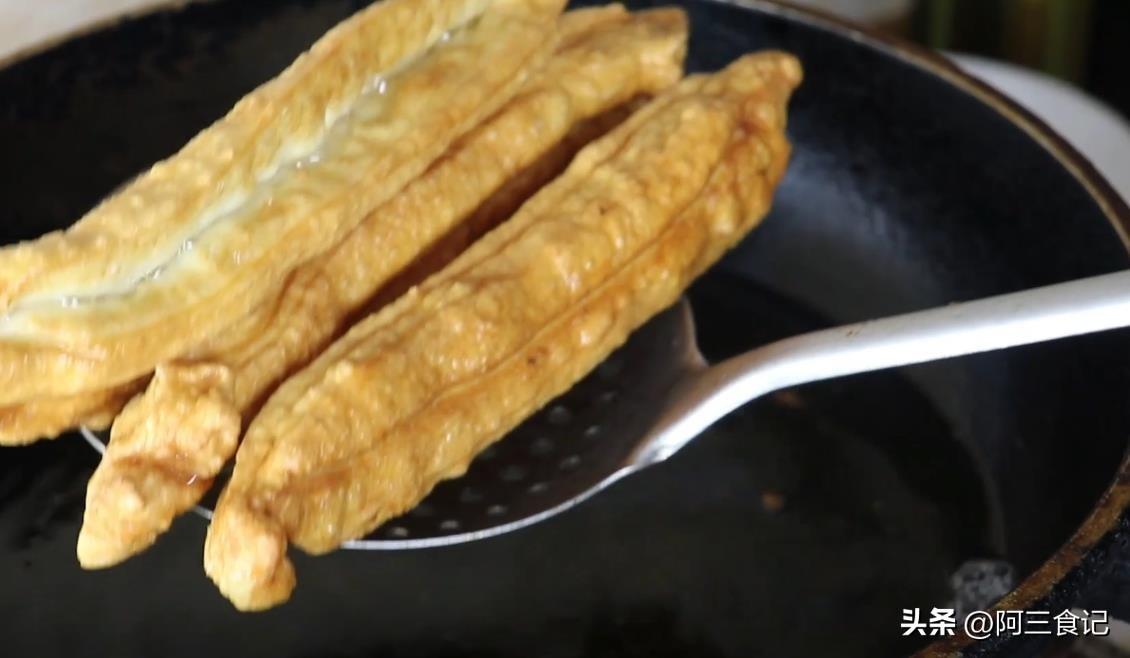 油条怎么做_油条的做法教程