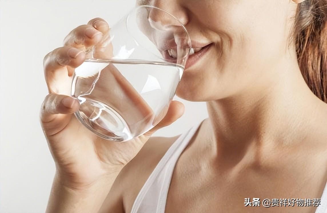 隔夜的白开水致癌吗_关于隔夜白开水的讲究