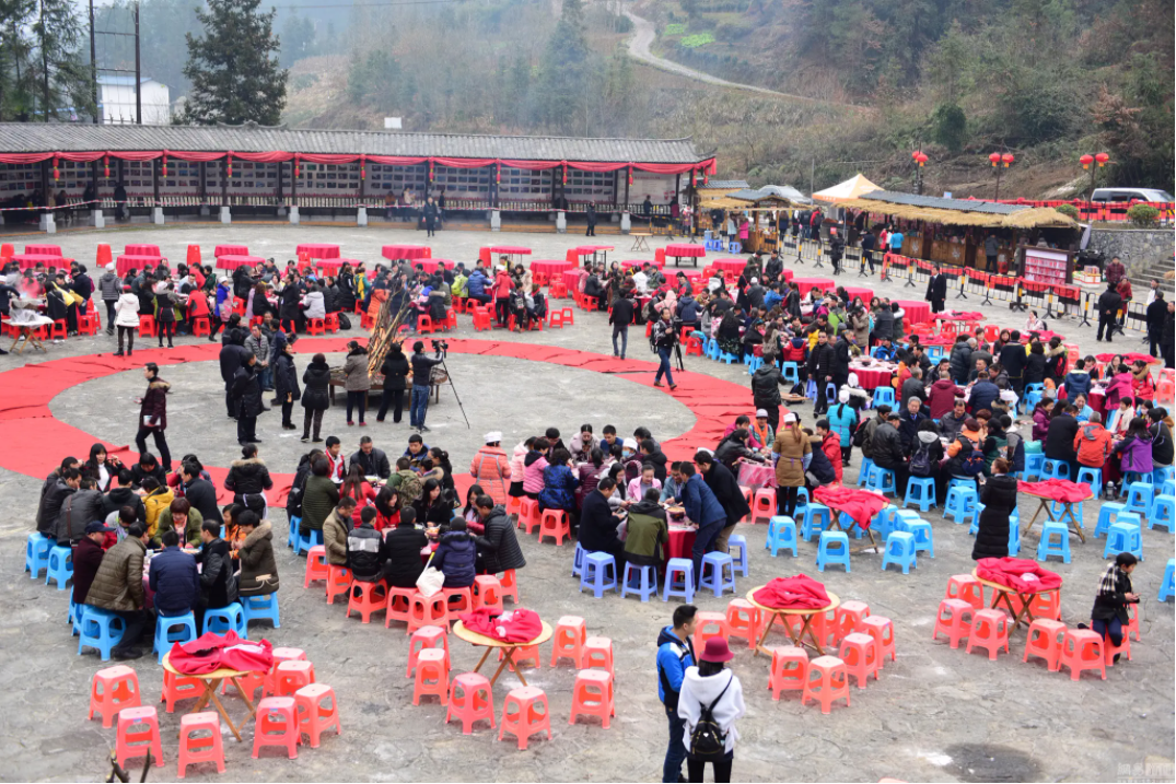 为什么都喜欢去农村吃大席_原来是这样