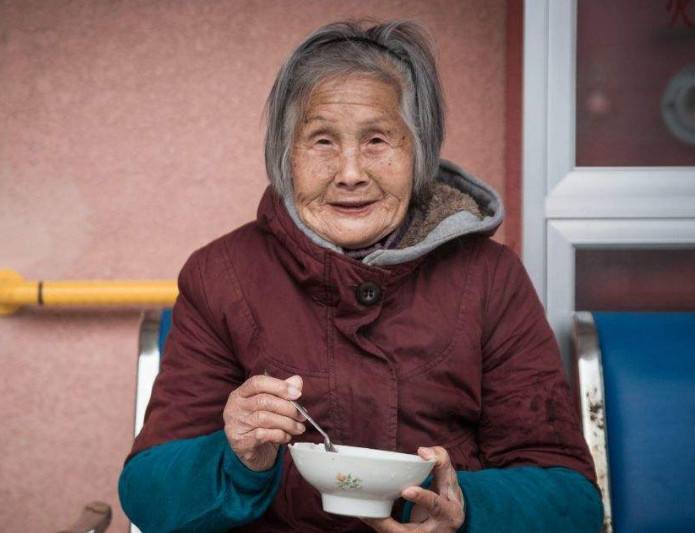 为何老年人身上有老人味_老人味怎么来的