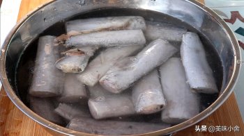 炸带鱼怎么做_炸带鱼的做法教程