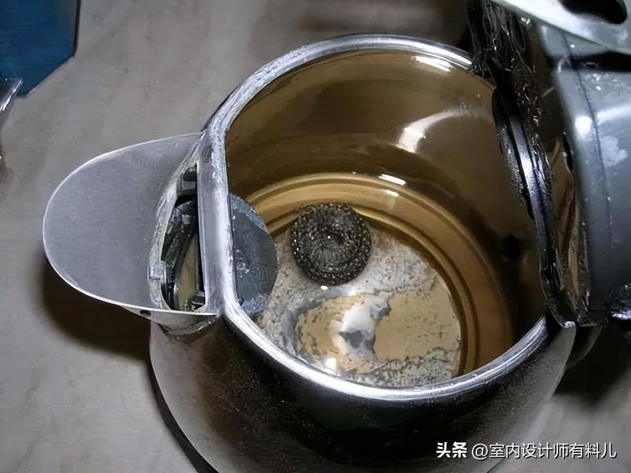 花洒头堵了怎么办_花洒头堵的梳头方法
