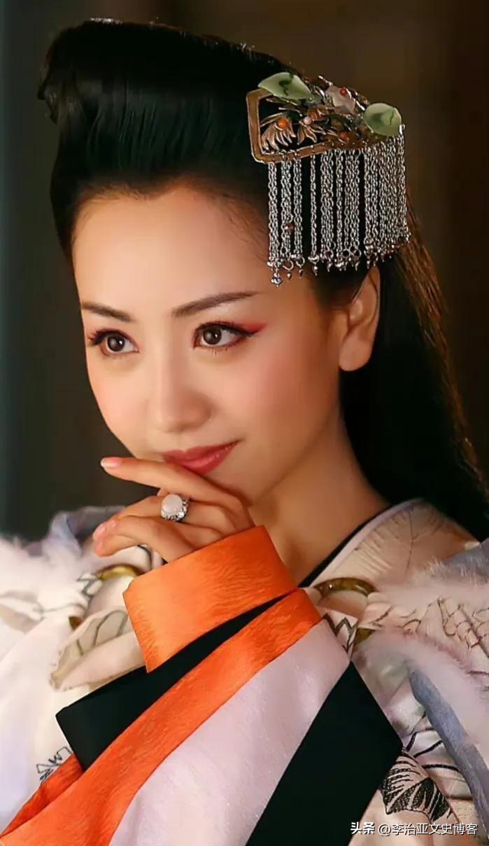 褒姒是谁_褒姒的生平简介