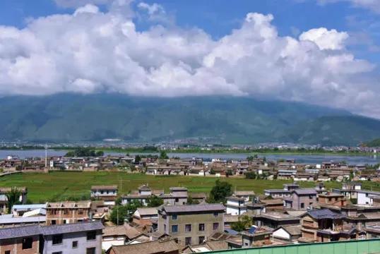 4月份去云南怎么玩_请收下这份云南最新旅游攻略
