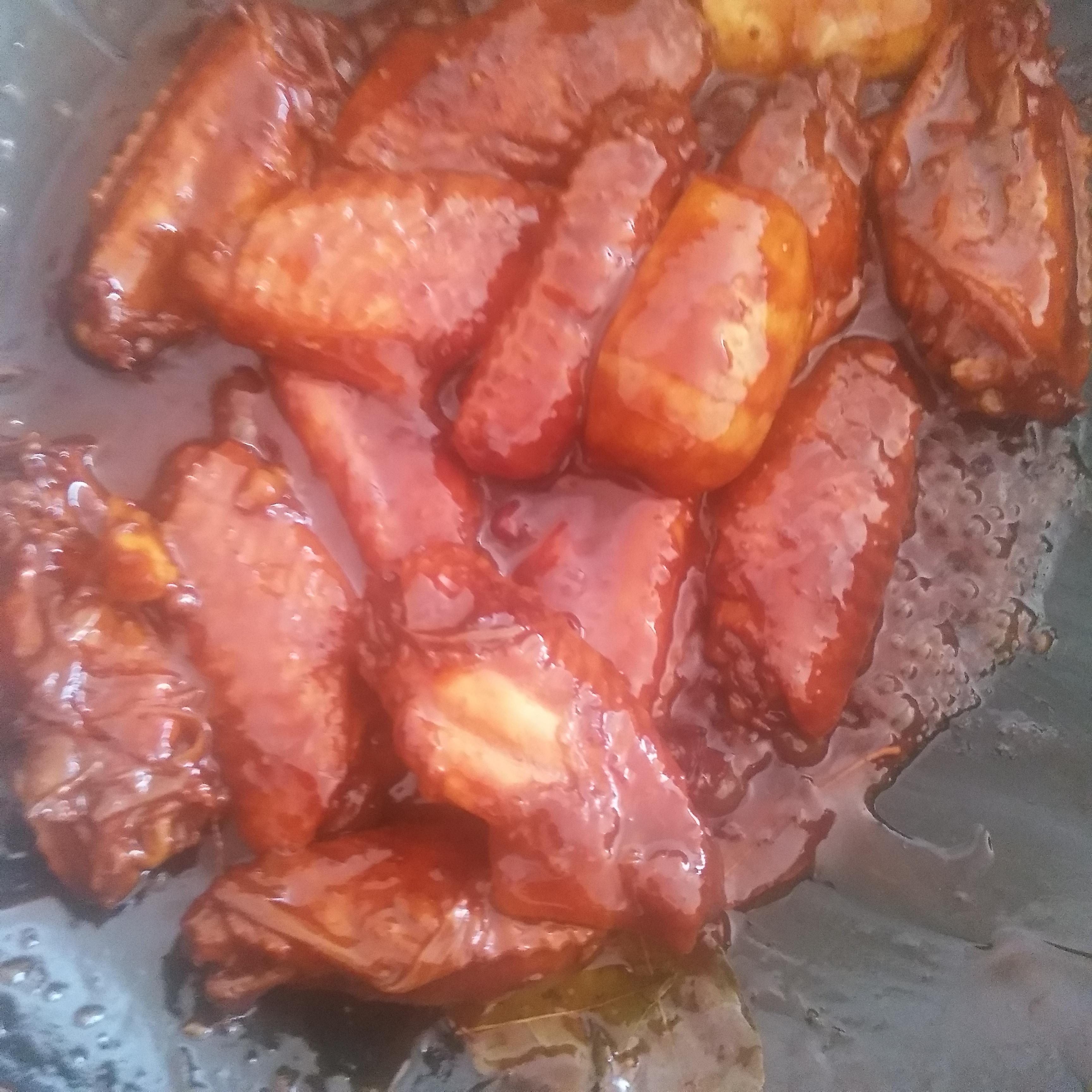 黄焖鸡翅怎么做_黄焖鸡翅的正宗做法