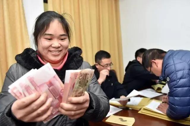 一类人可以加薪吗_政策来了