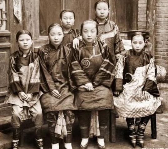 什么是三寸金莲_三寸金莲带给女性的苦难史
